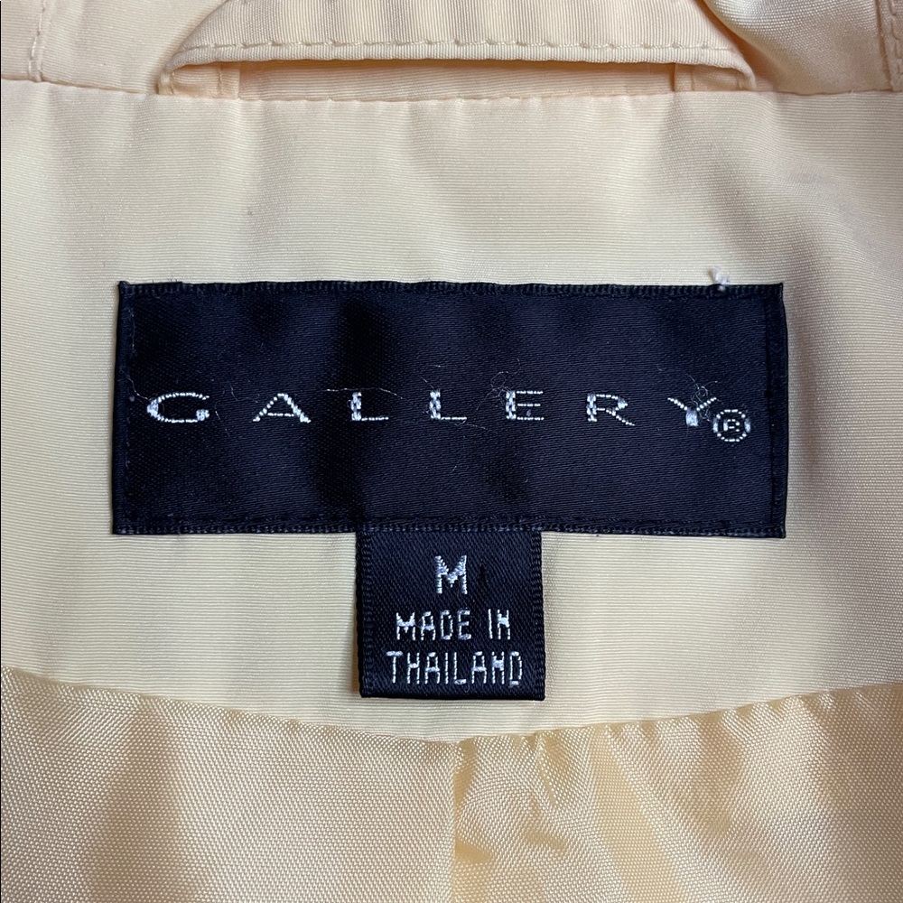 Gallery Light Yellow Hooded Utility Jacket.  Size Medium - Picture 3 of 6